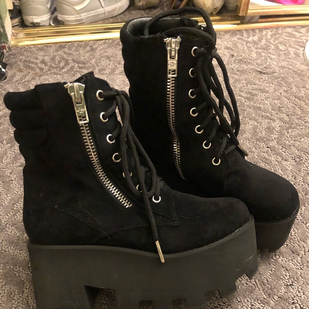 Dolls kill boots